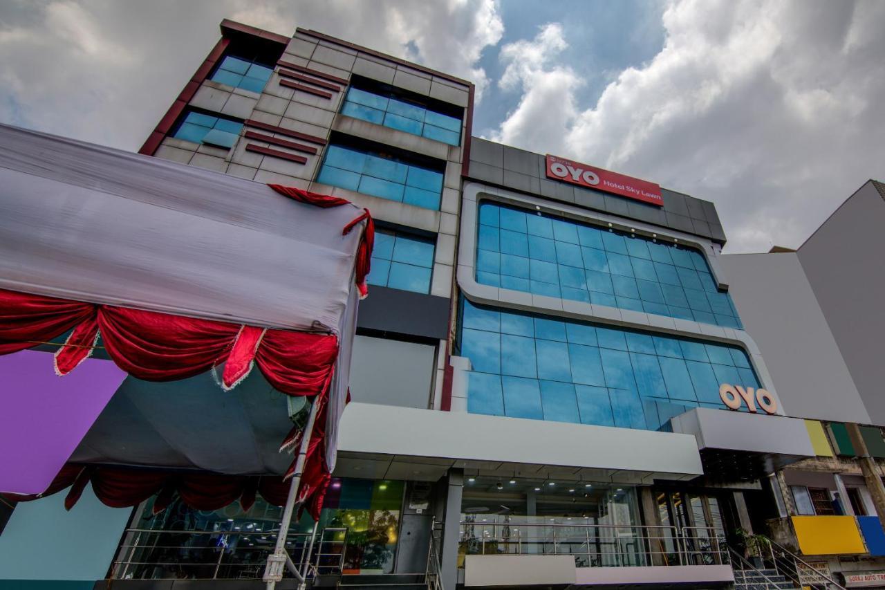 Oyo 12736 Skylawn Hotel Jamshedpur Exterior photo
