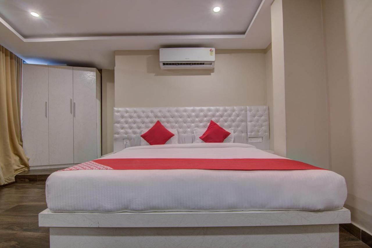 Oyo 12736 Skylawn Hotel Jamshedpur Exterior photo